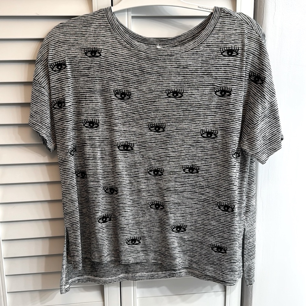 💗Anthropologie black and gray striped eye shirt